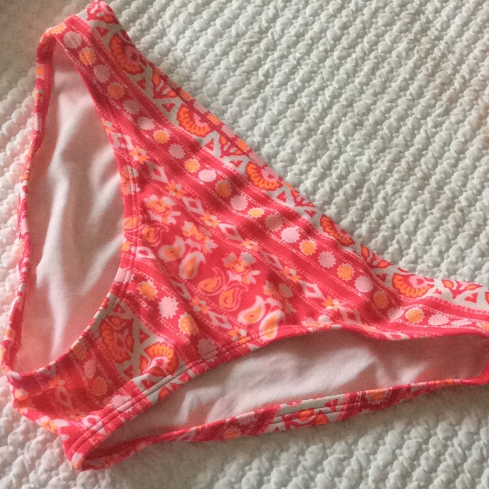 Unknown bikini - Picture 4 of 4